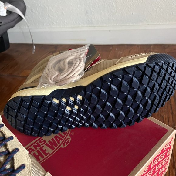 Vans Ultrarange Exo Hi MTE-2 Shoe main image 8